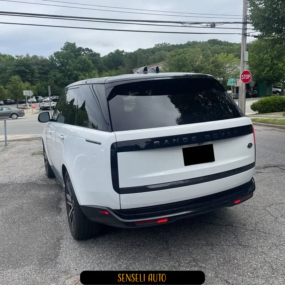 2023 Land Rover Range Rover P530 SE
