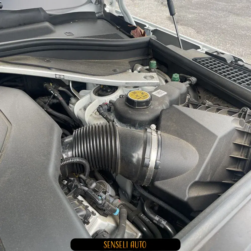 2023 Land Rover Range Rover P530 SE