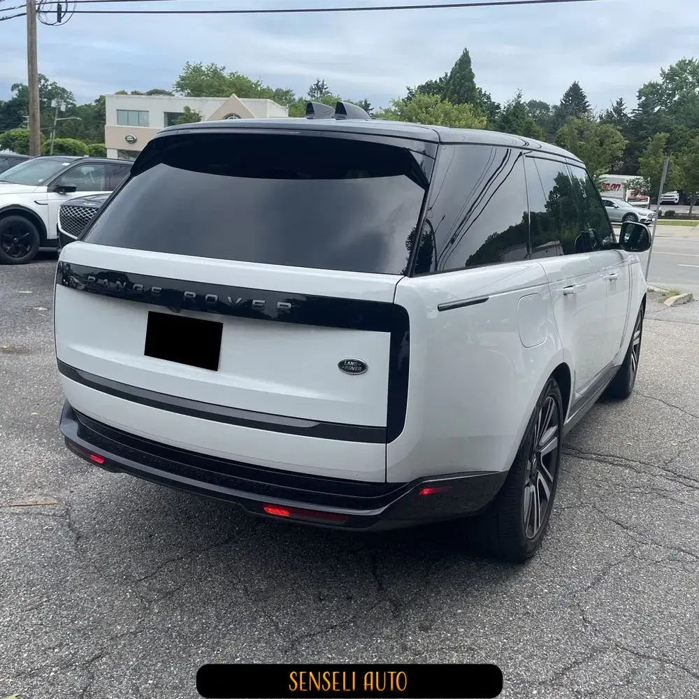 2023 Land Rover Range Rover P530 SE