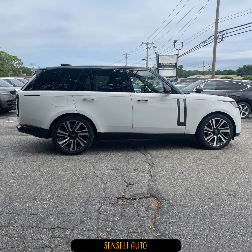 2023 Land Rover Range Rover P530 SE