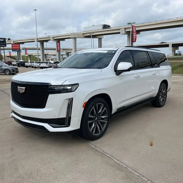 2023 Cadillac Escalade ESV Sport