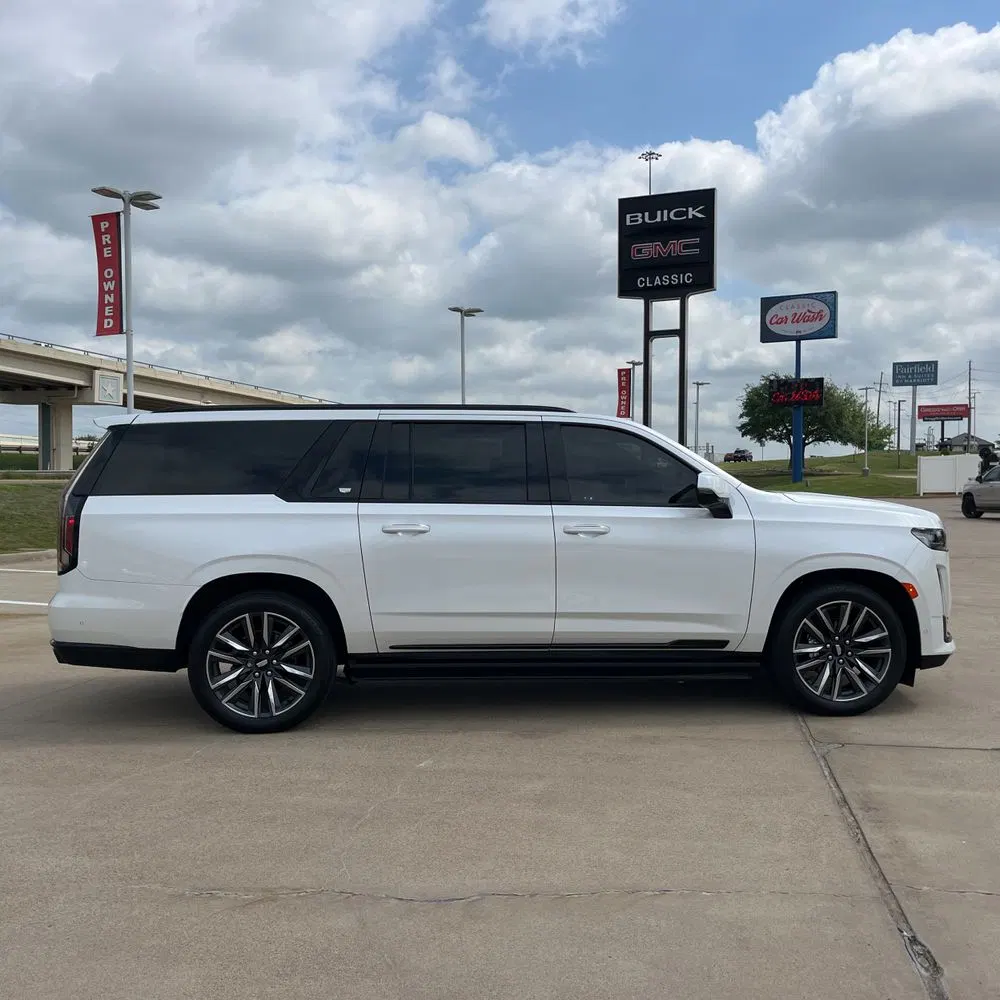 2023 Cadillac Escalade ESV Sport