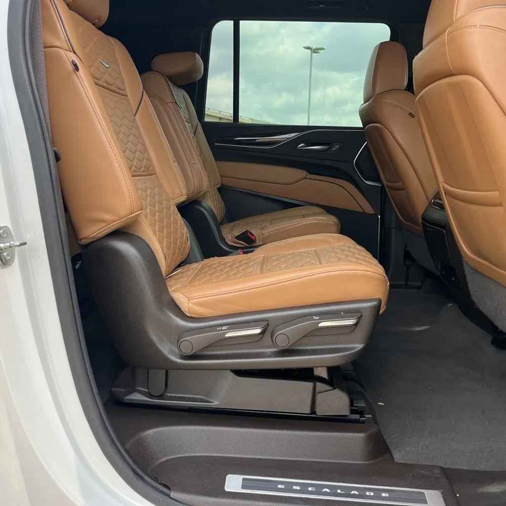 2023 Cadillac Escalade ESV Sport