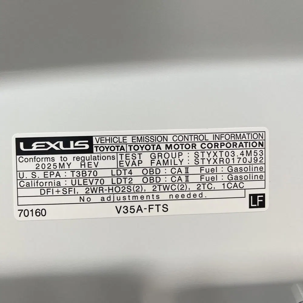 2025 Lexus LX 700h Luxury