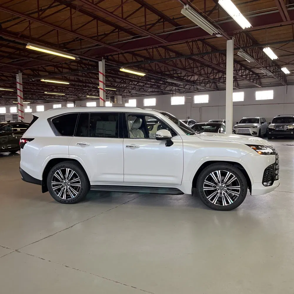 2025 Lexus LX 700h Luxury