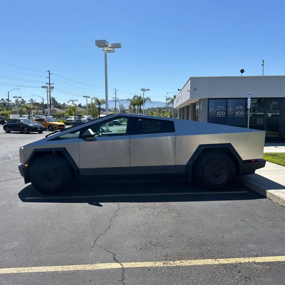 2024 Tesla Cybertruck CyberBeast