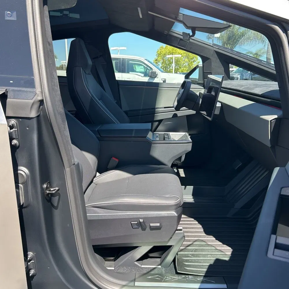2024 Tesla Cybertruck CyberBeast