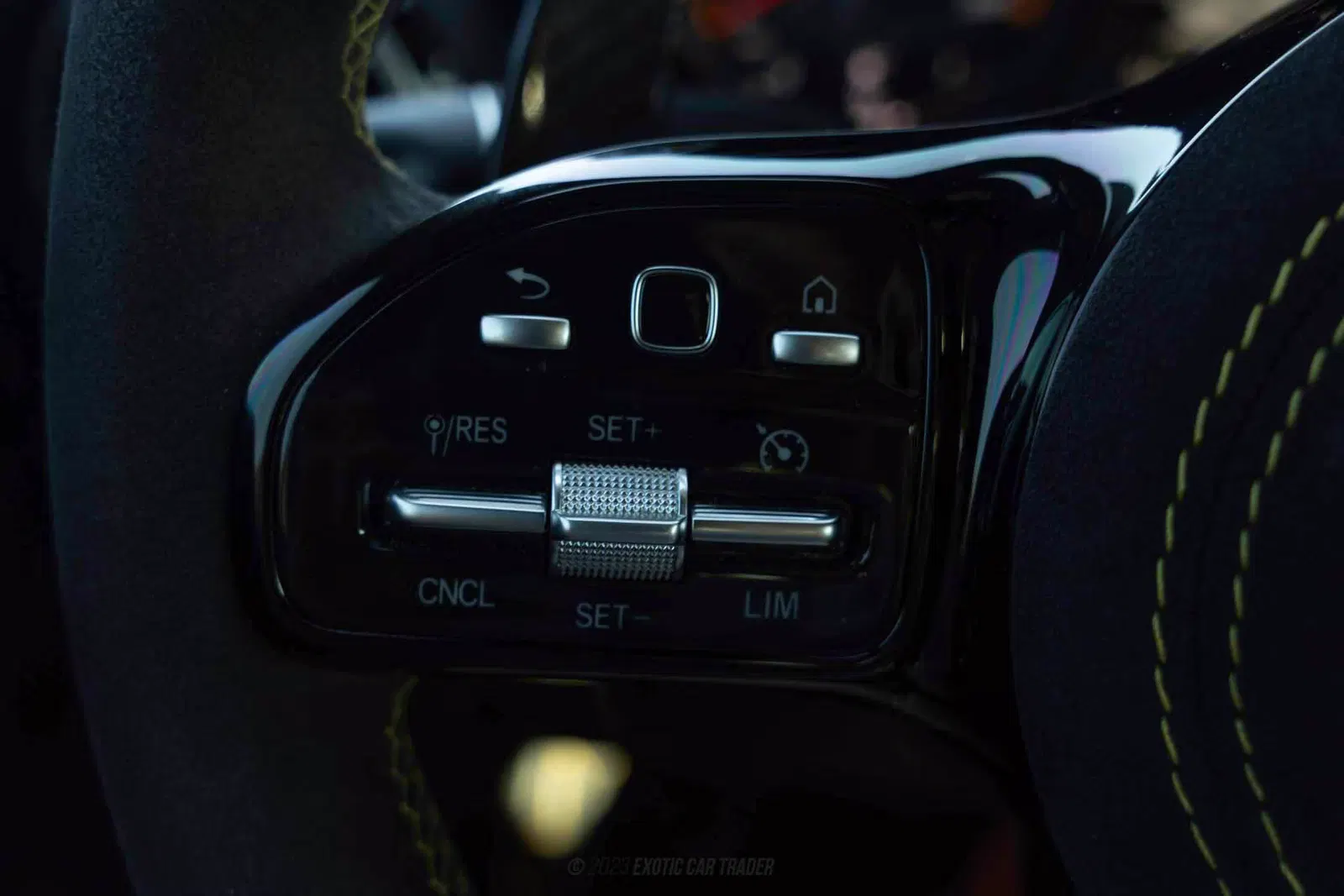 2016 Mercedes-Benz AMG GT S