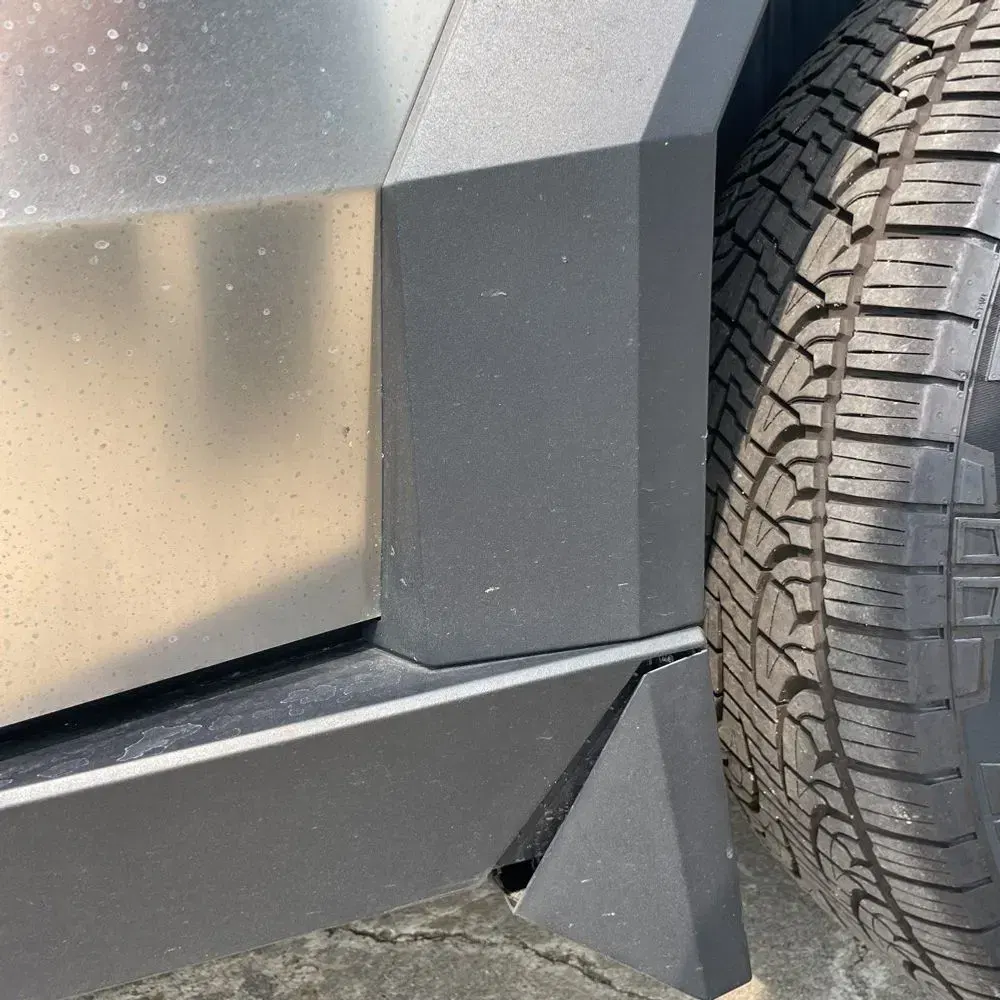 2024 Tesla Cybertruck Base