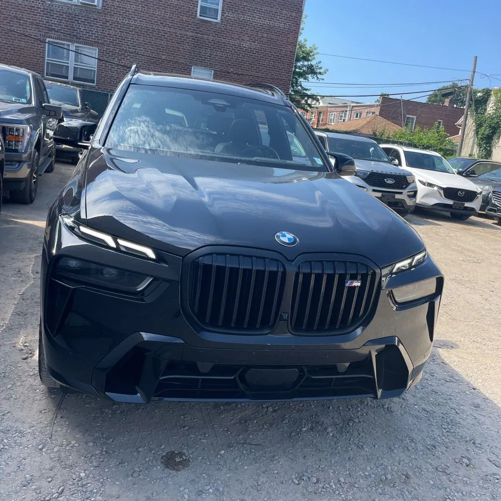 2024 BMW X7 M60i