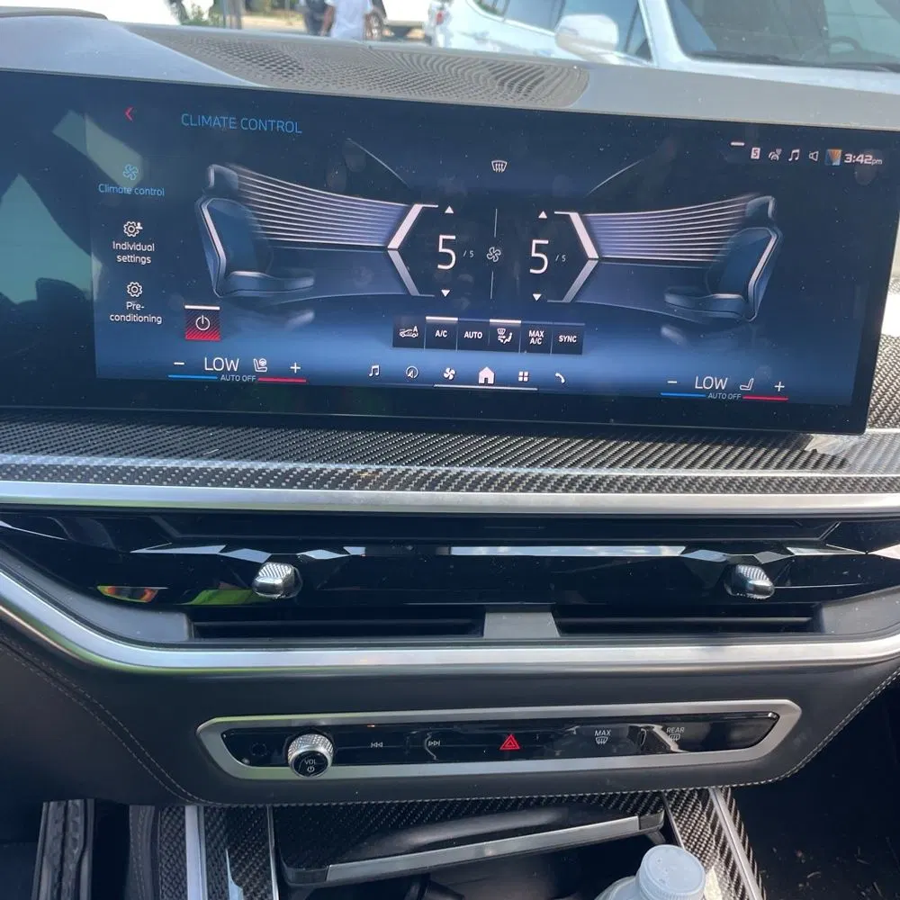 2024 BMW X7 M60i