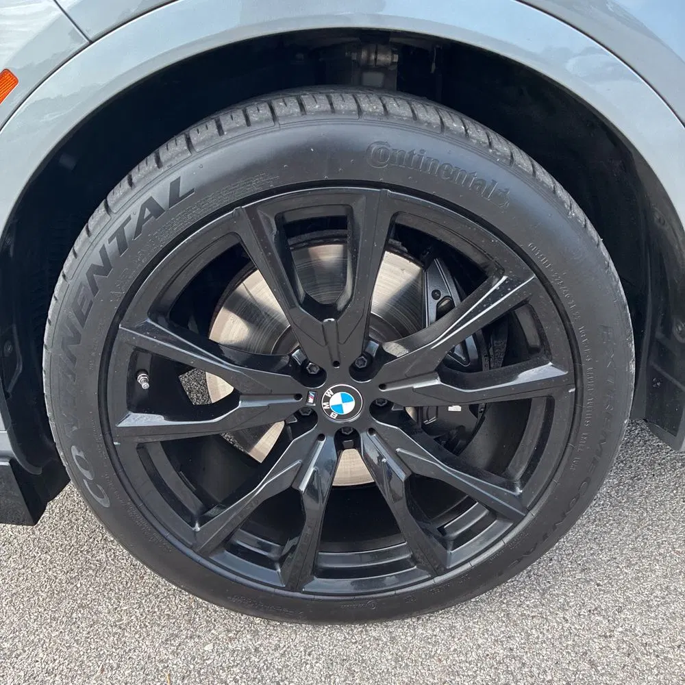 2024 BMW X7 M60i