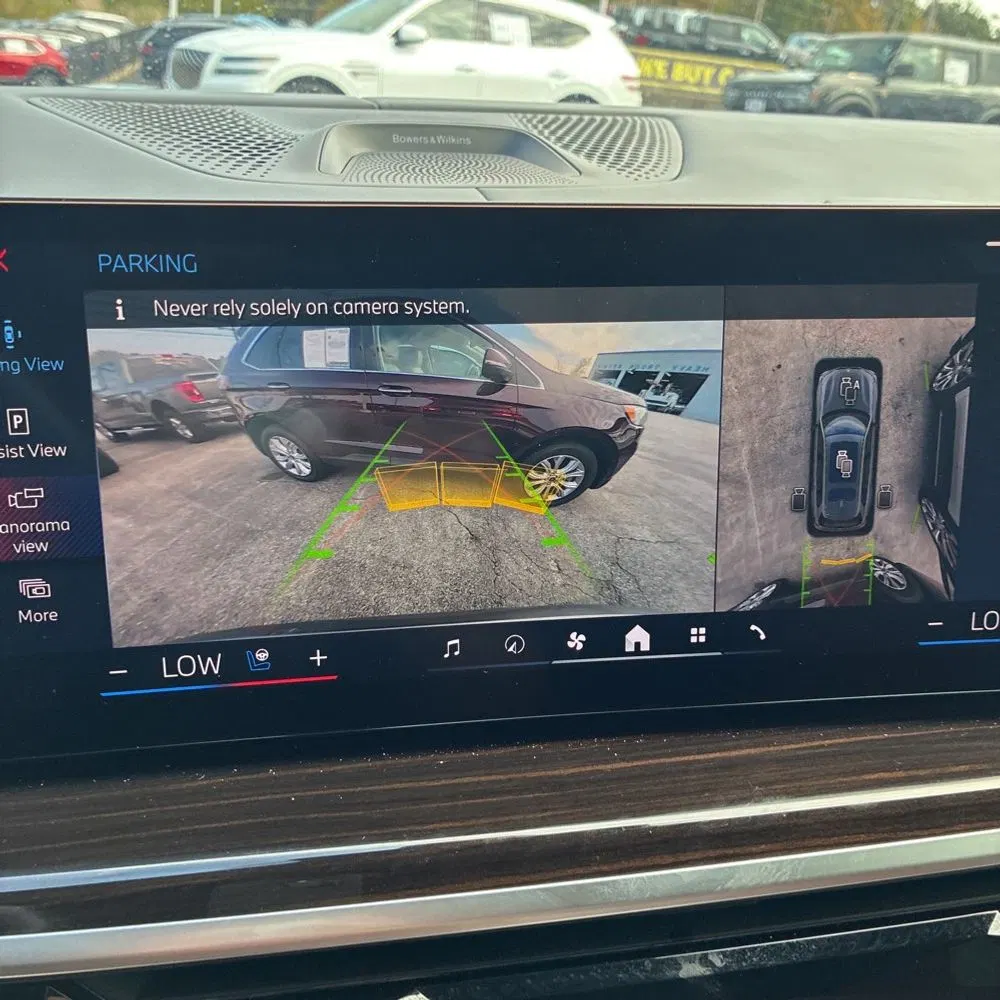 2024 BMW X7 M60i