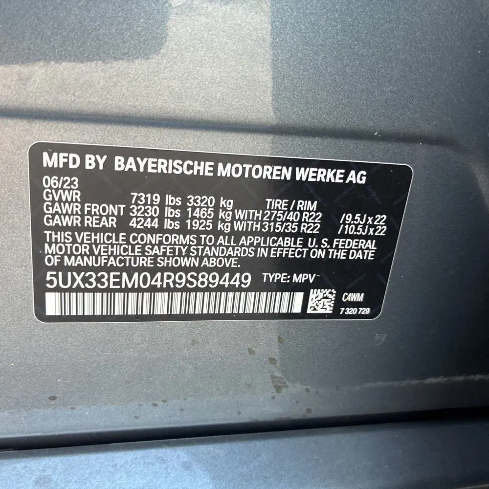 2024 BMW X7 M60i