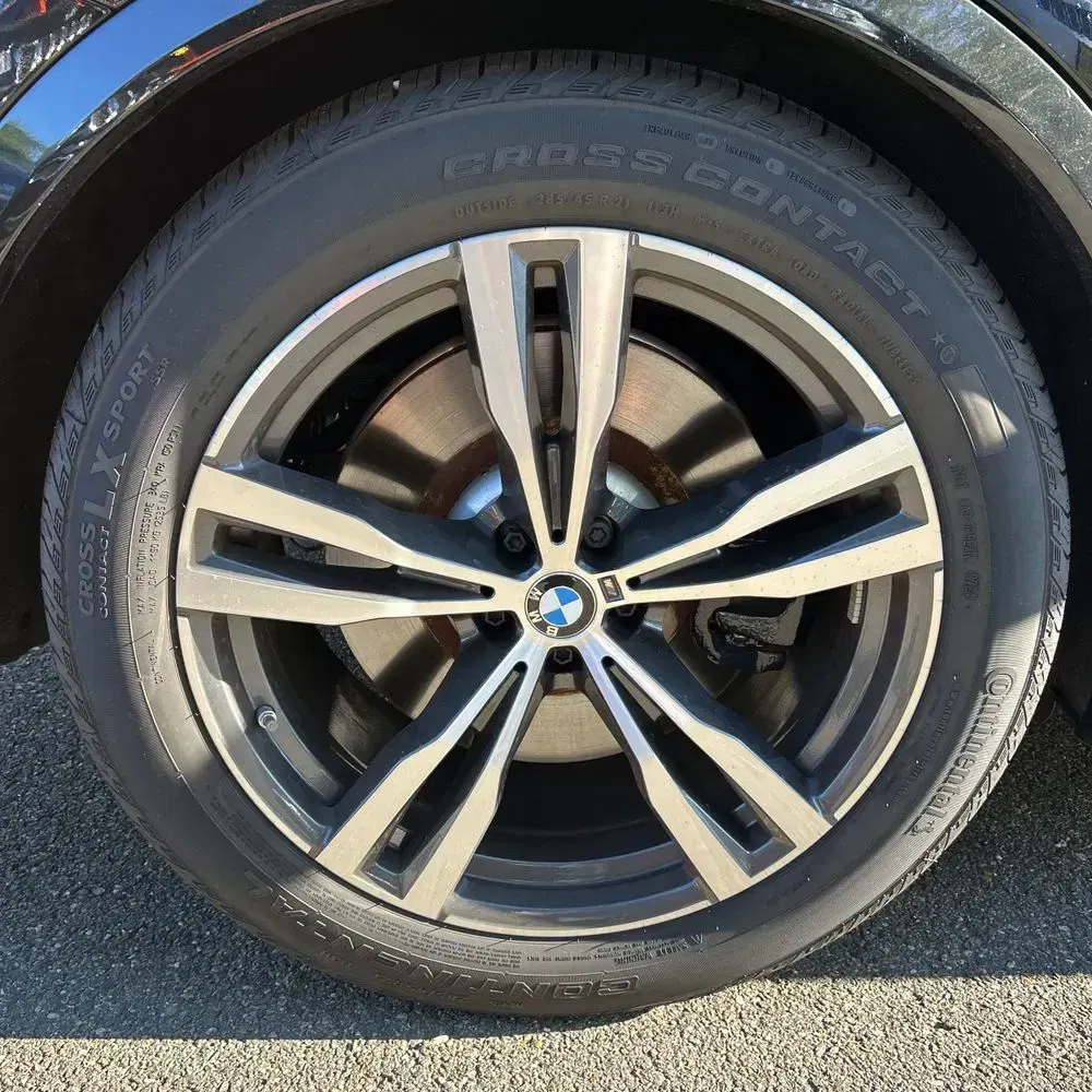 2025 BMW X7 M60i