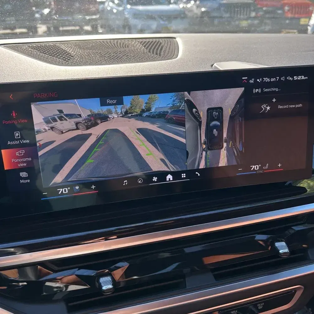 2025 BMW X7 M60i