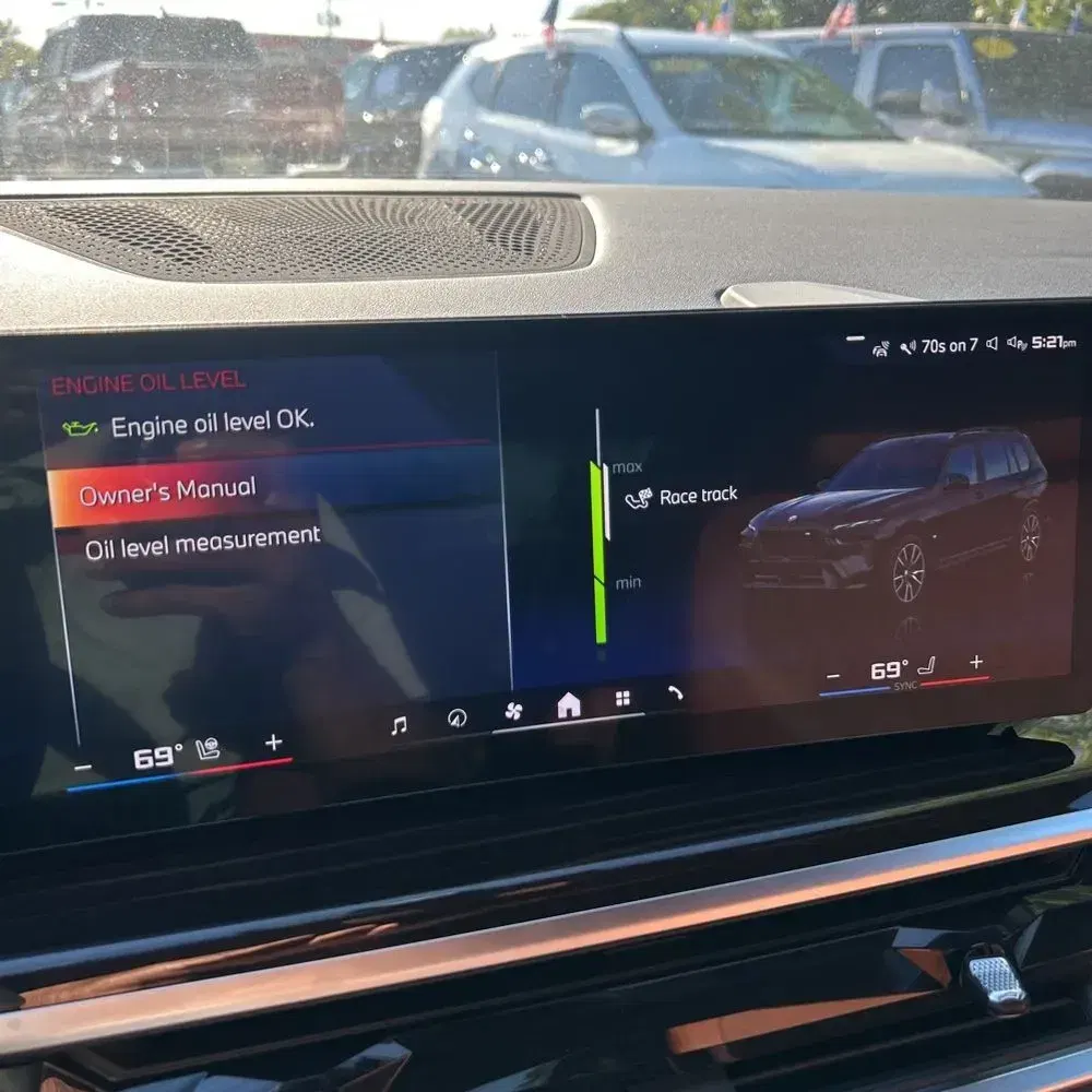 2025 BMW X7 M60i