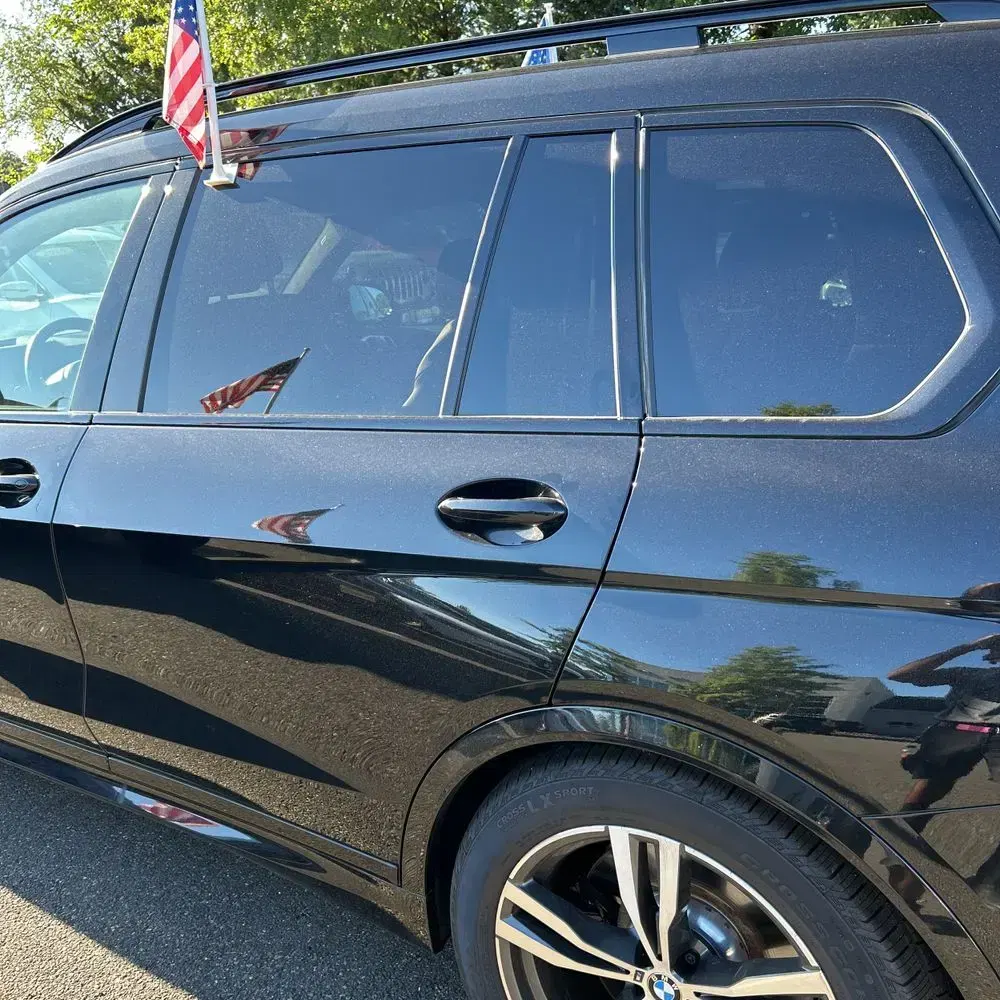 2025 BMW X7 M60i