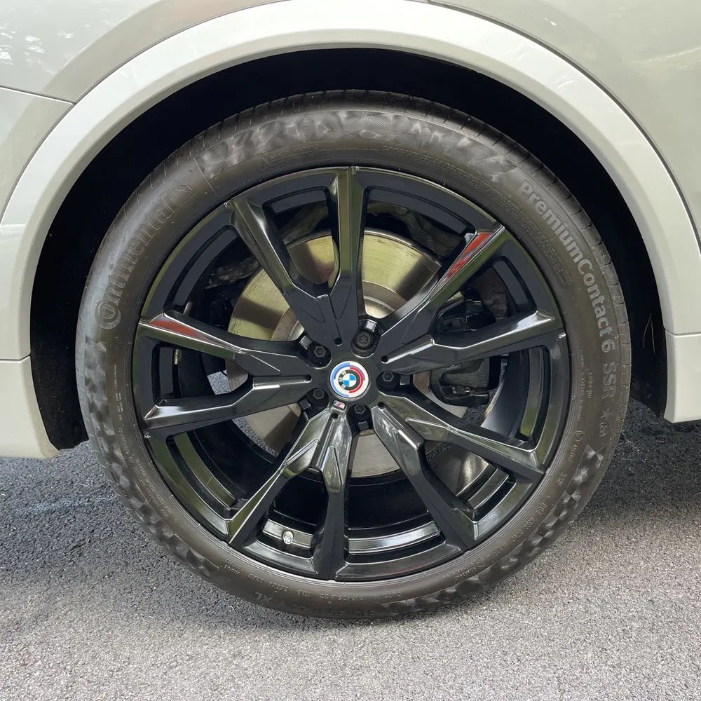 2023 BMW X7 M60i
