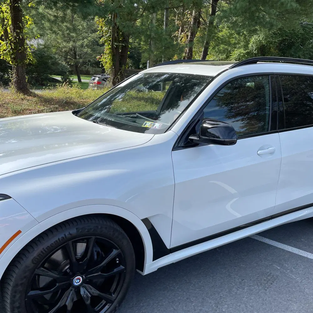2023 BMW X7 M60i