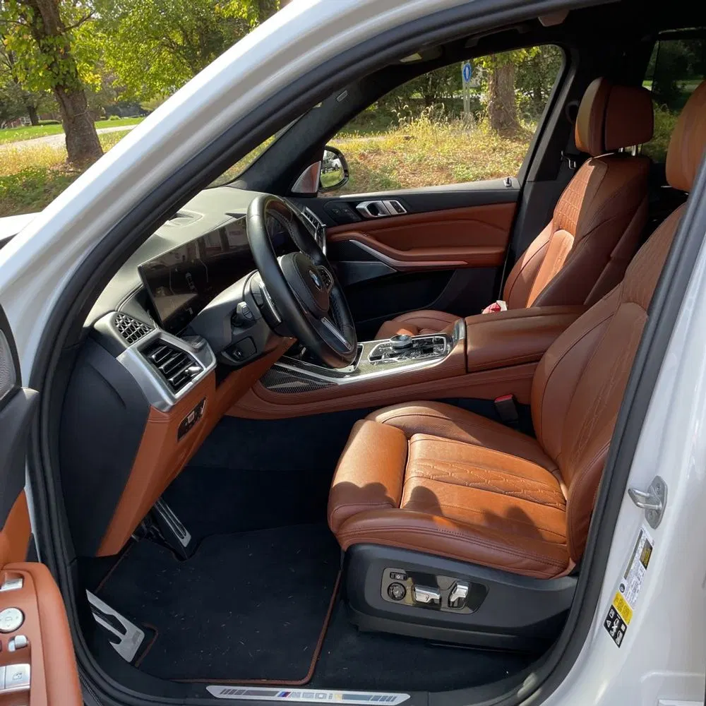2023 BMW X7 M60i