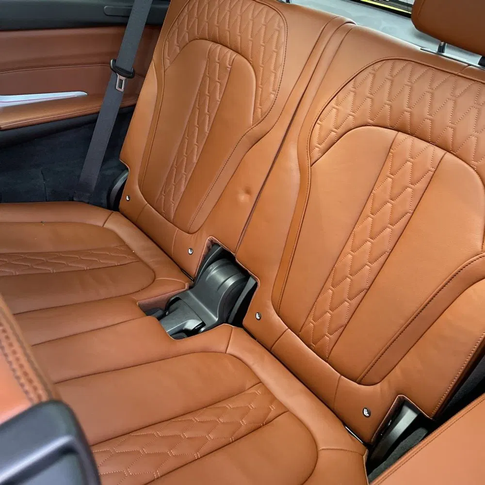 2023 BMW X7 M60i