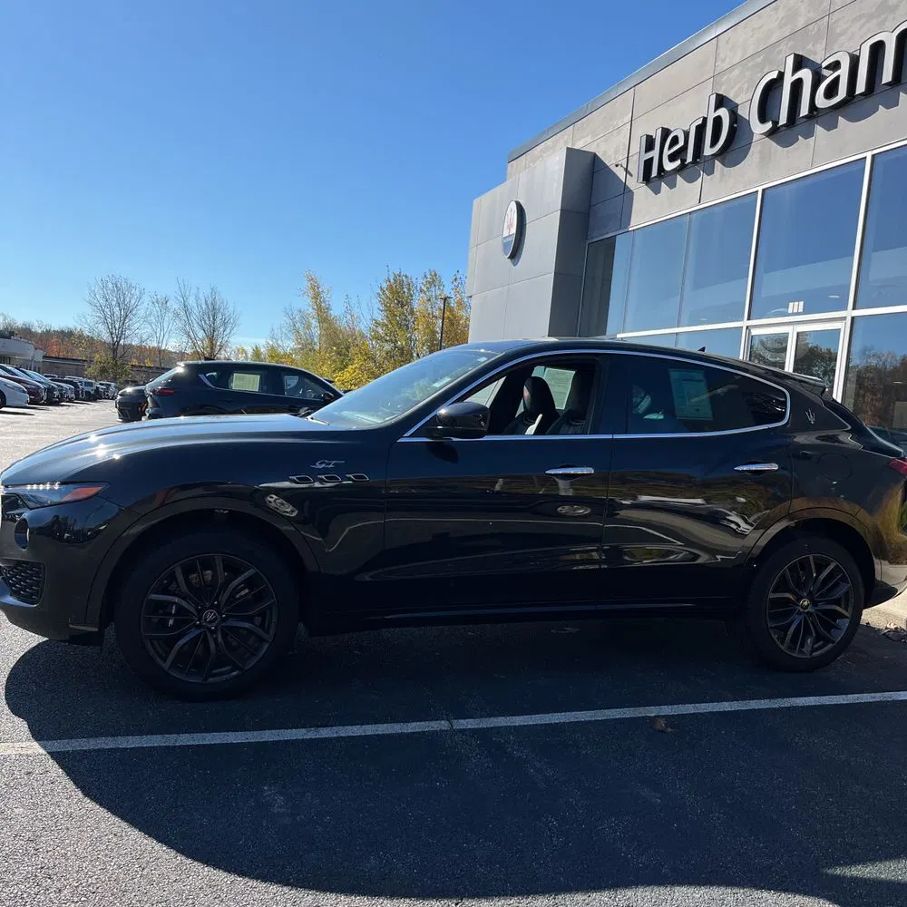 2024 Maserati Levante GT Ultima