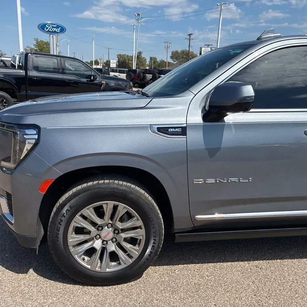 2022 GMC Yukon XL Denali