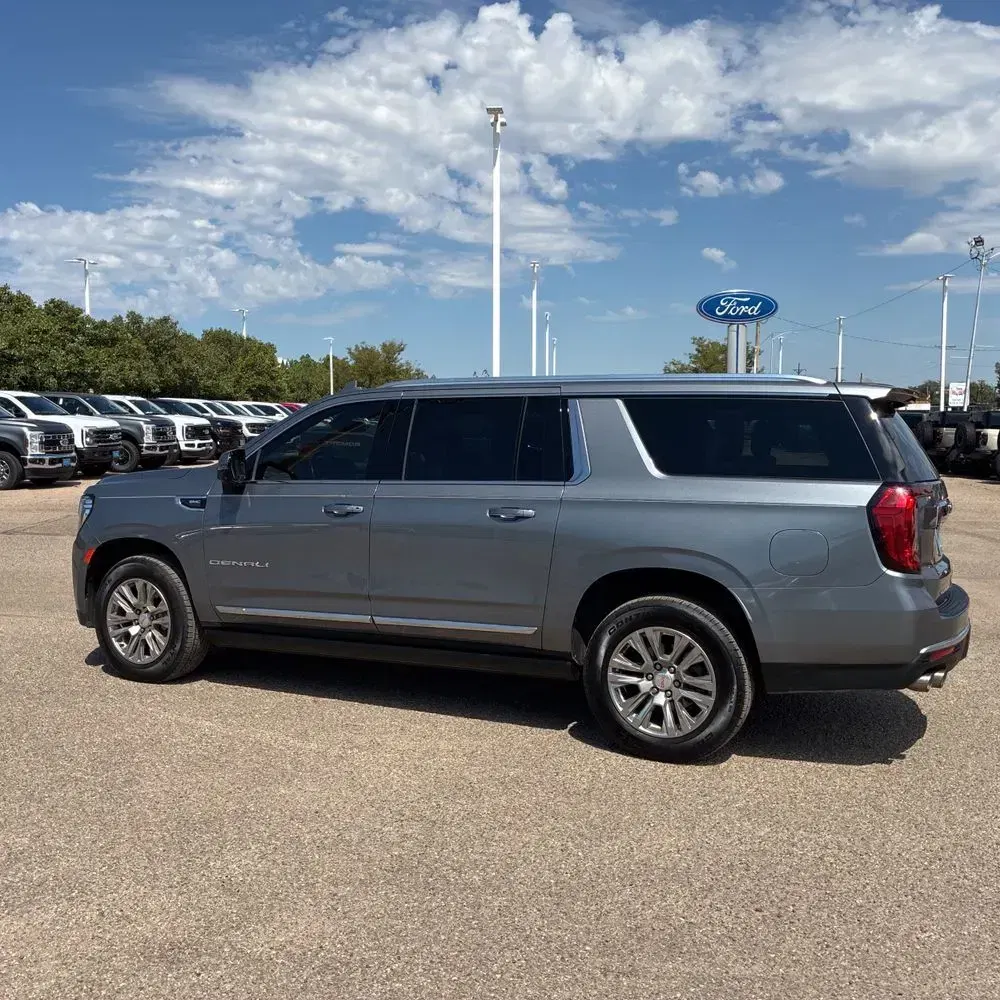 2022 GMC Yukon XL Denali