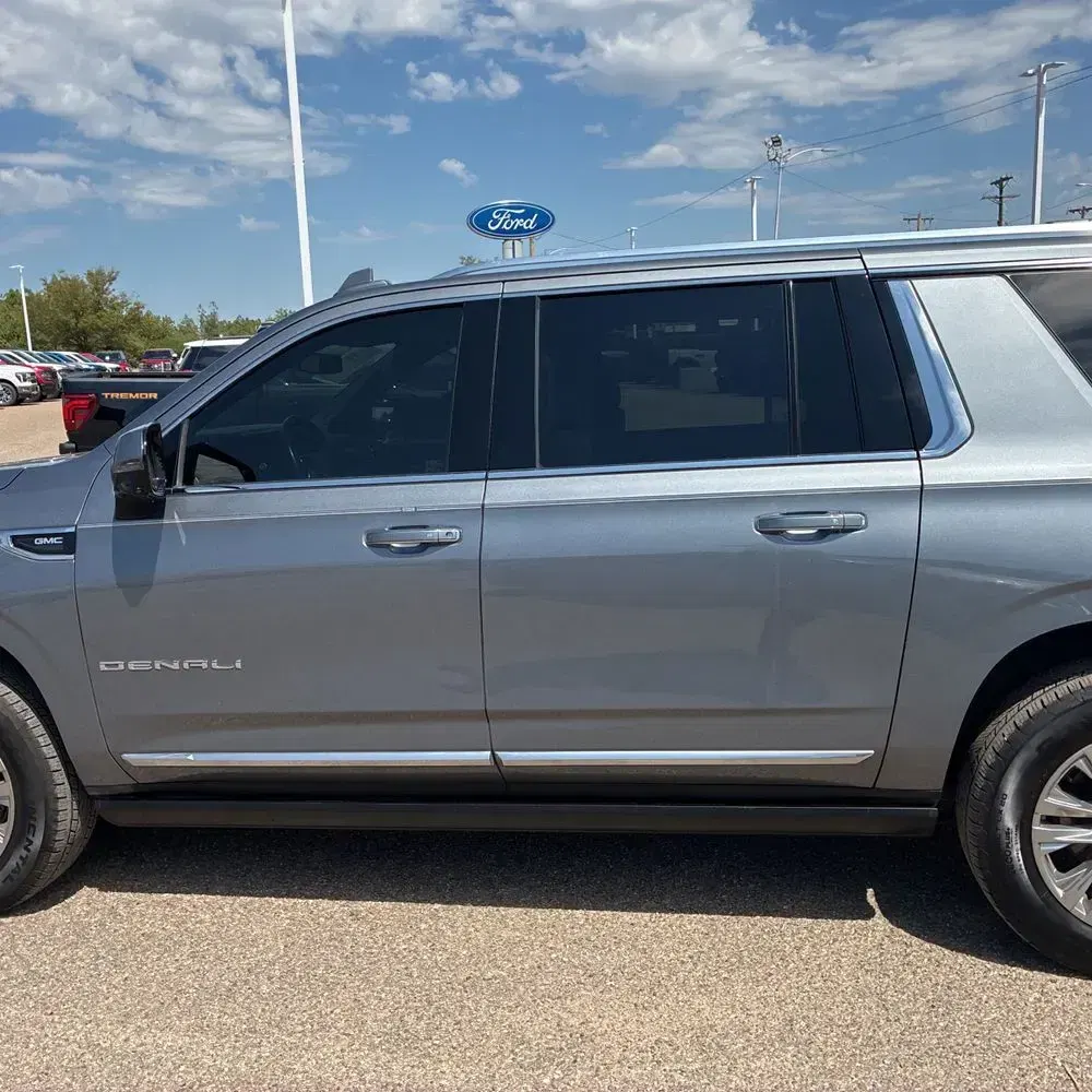 2022 GMC Yukon XL Denali