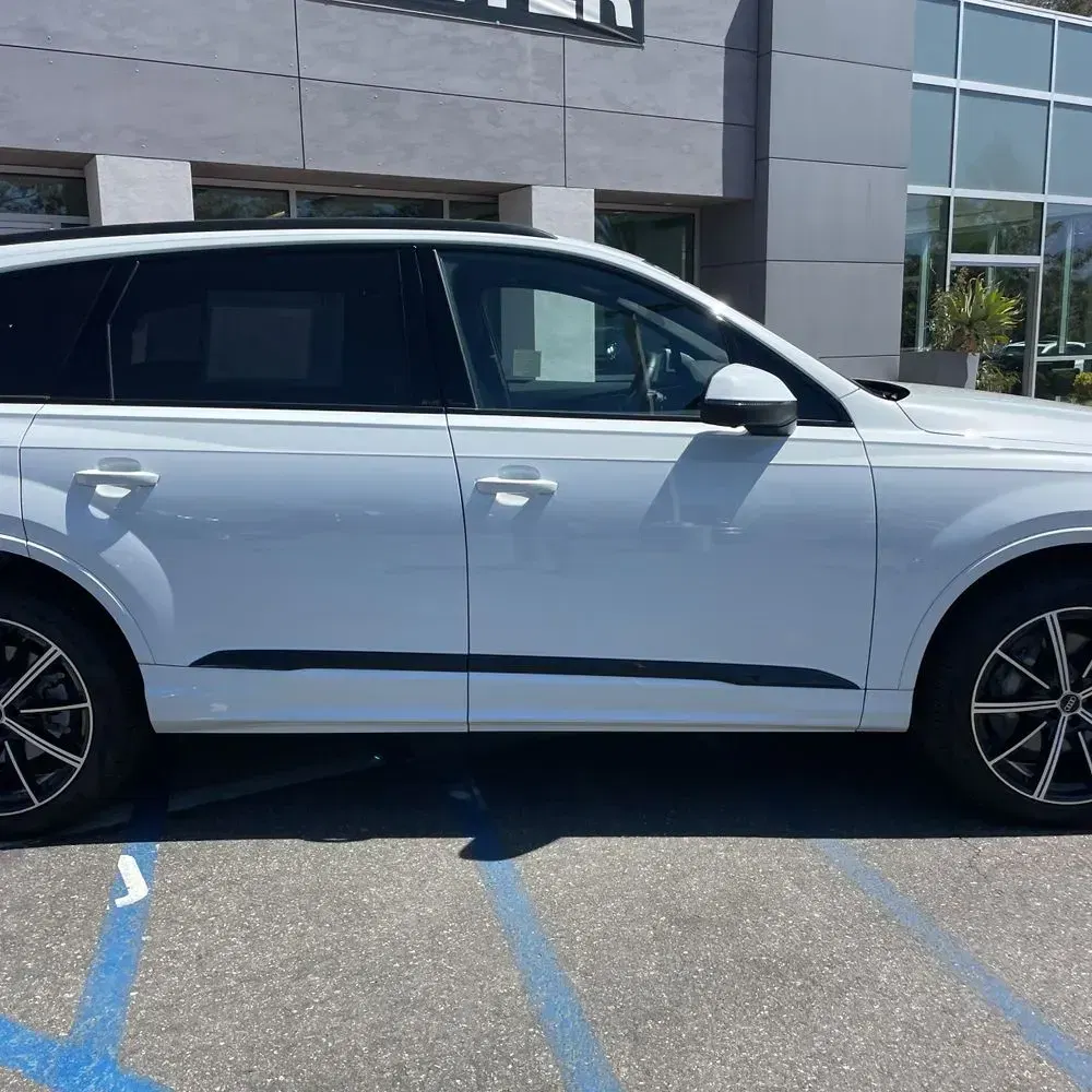 2025 Audi Q7 Premium Plus 45