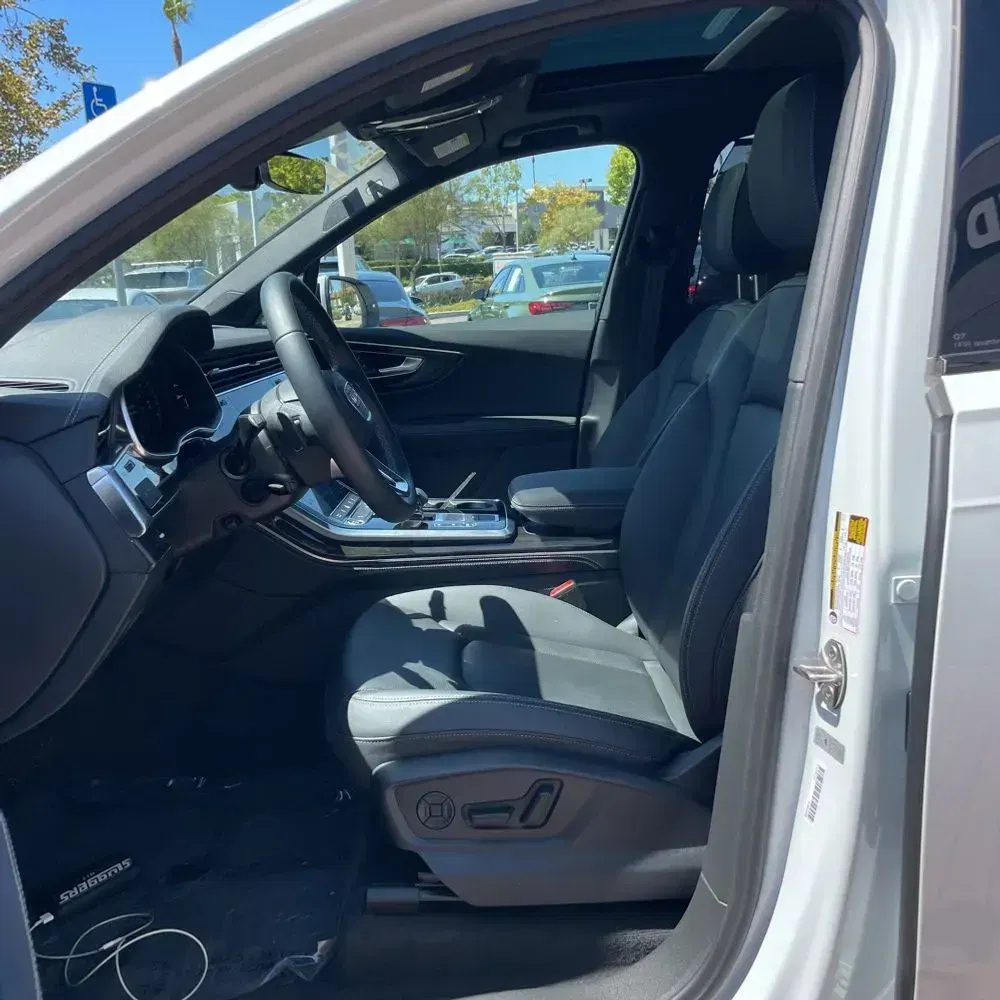 2025 Audi Q7 Premium Plus 45