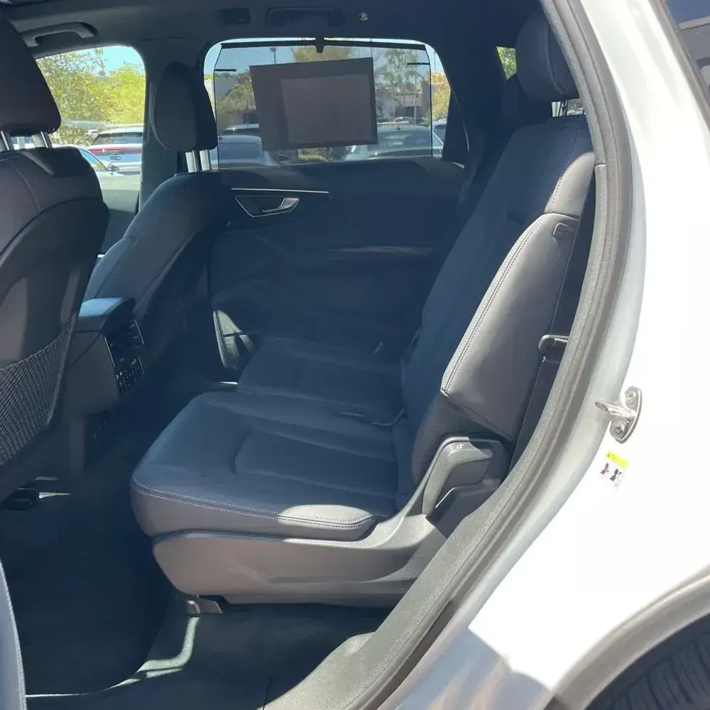 2025 Audi Q7 Premium Plus 45