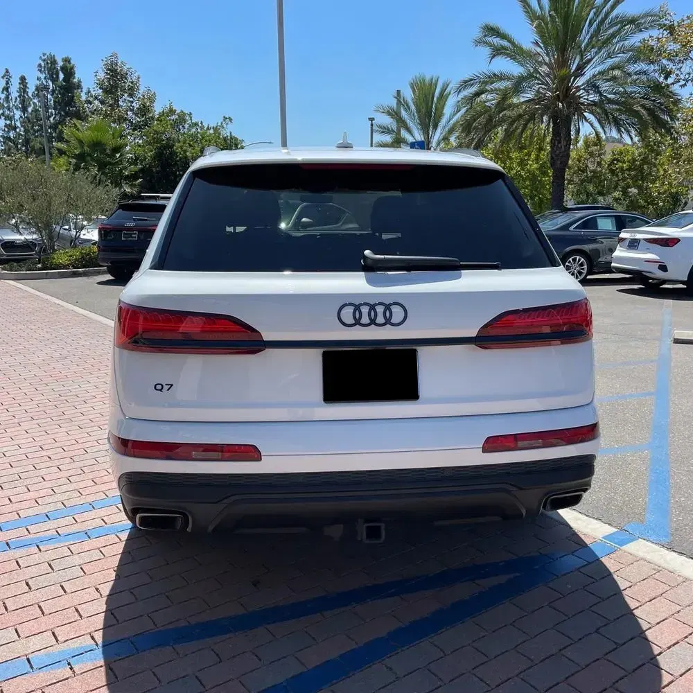 2025 Audi Q7 Premium Plus 45
