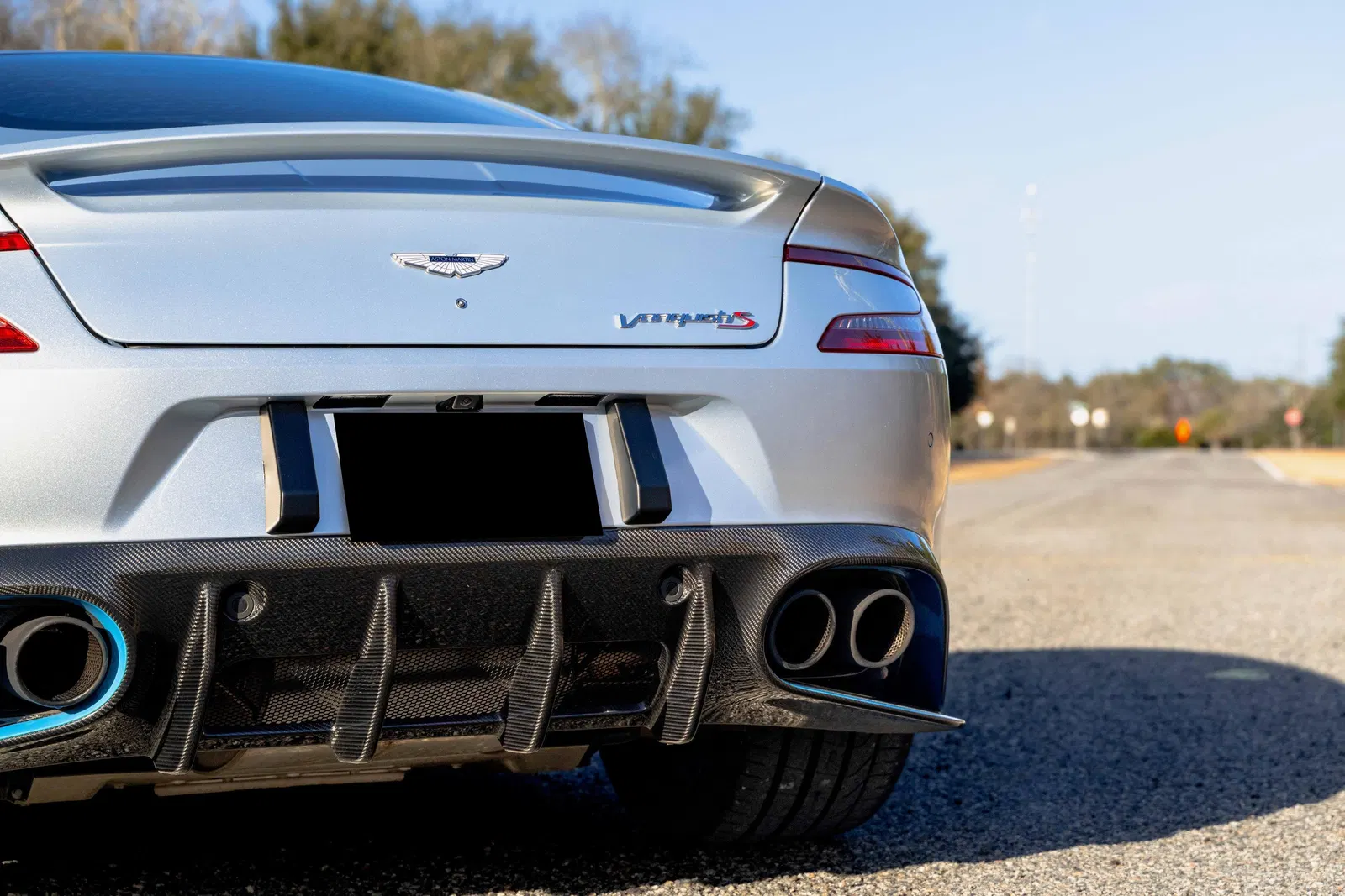 2018 Aston Martin Vanquish S Coupe - ~13,900 Miles, 580-hp V12, Full Graphics Pack, Unmodified