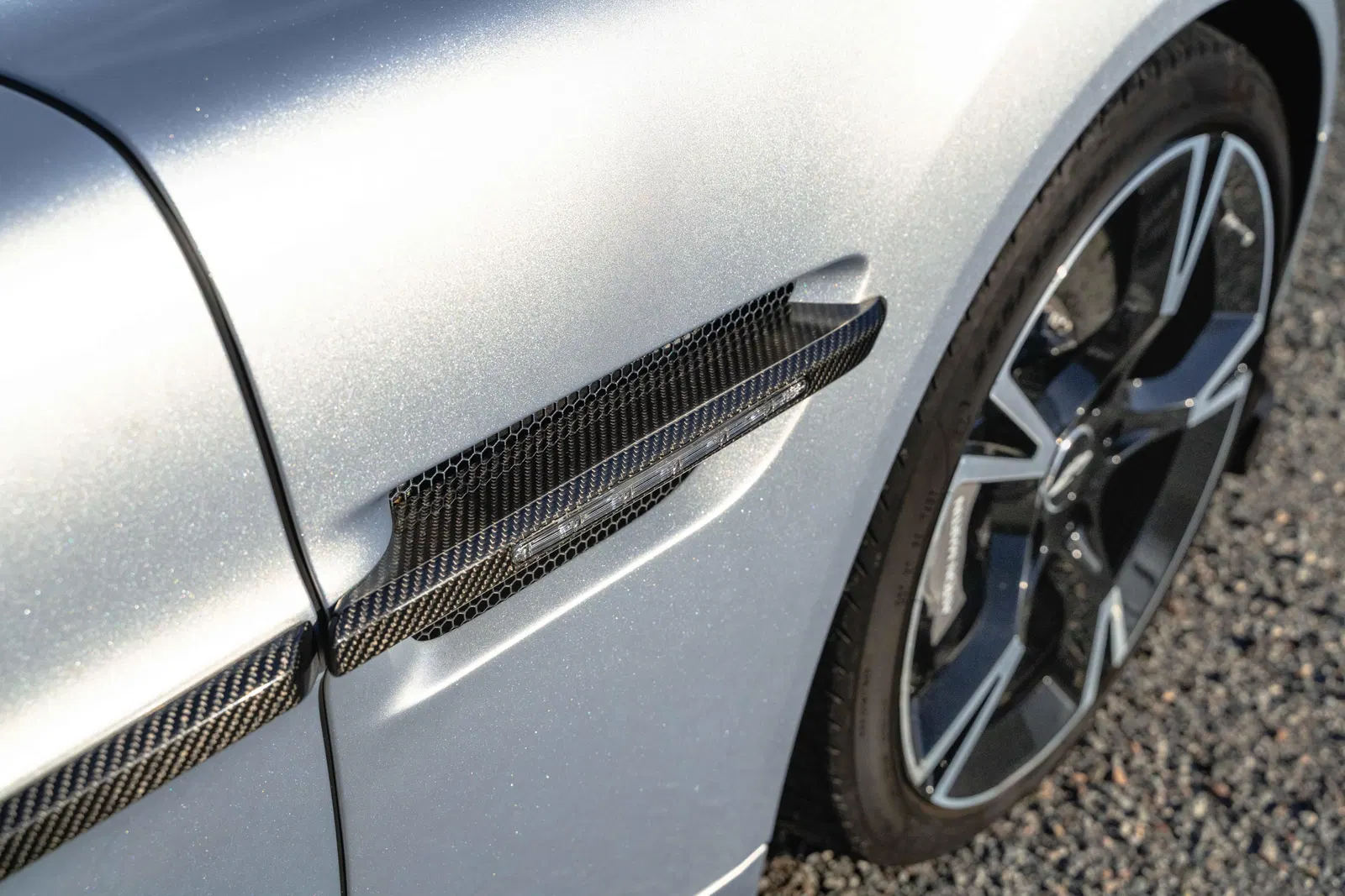 2018 Aston Martin Vanquish S Coupe - ~13,900 Miles, 580-hp V12, Full Graphics Pack, Unmodified