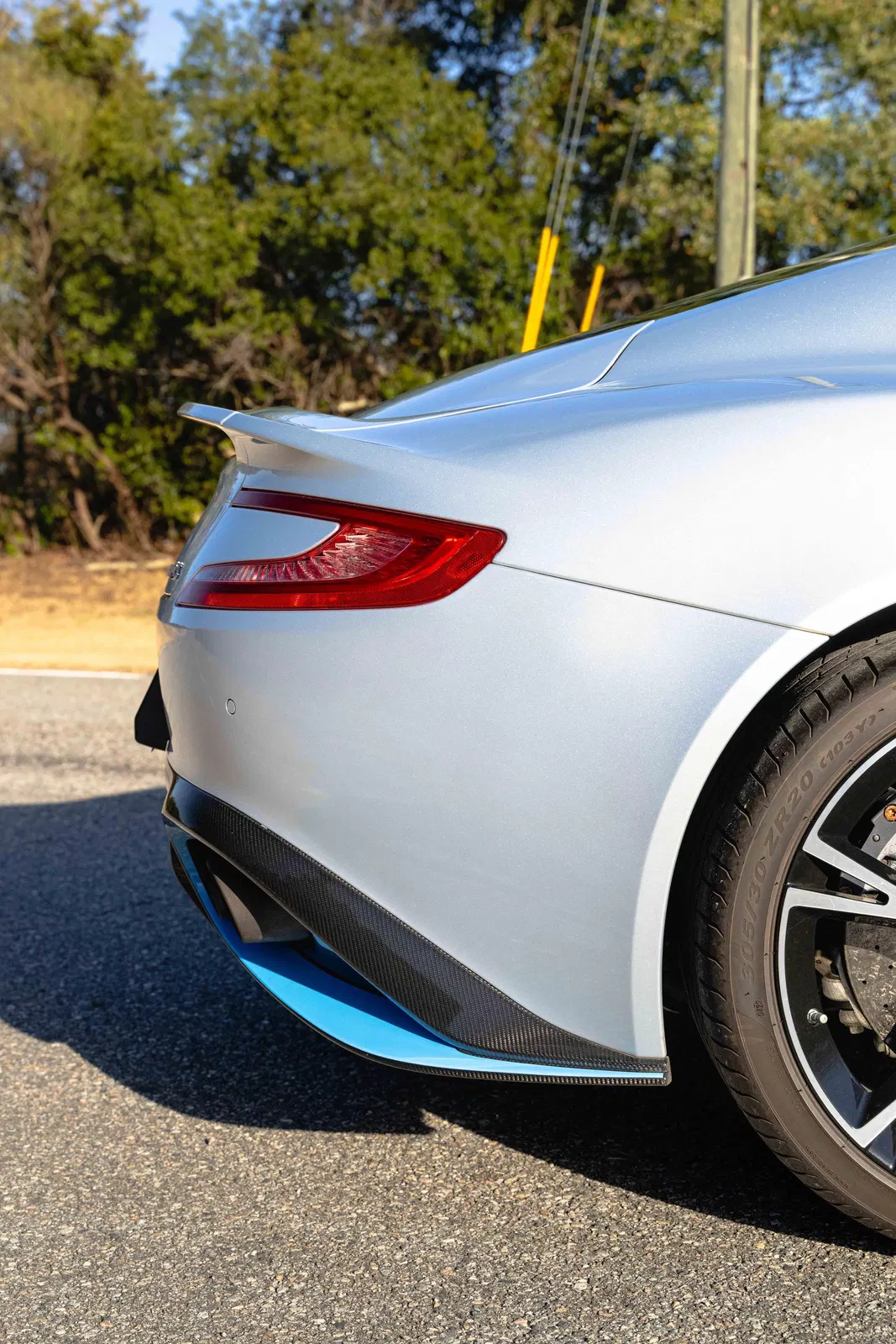 2018 Aston Martin Vanquish S Coupe - ~13,900 Miles, 580-hp V12, Full Graphics Pack, Unmodified