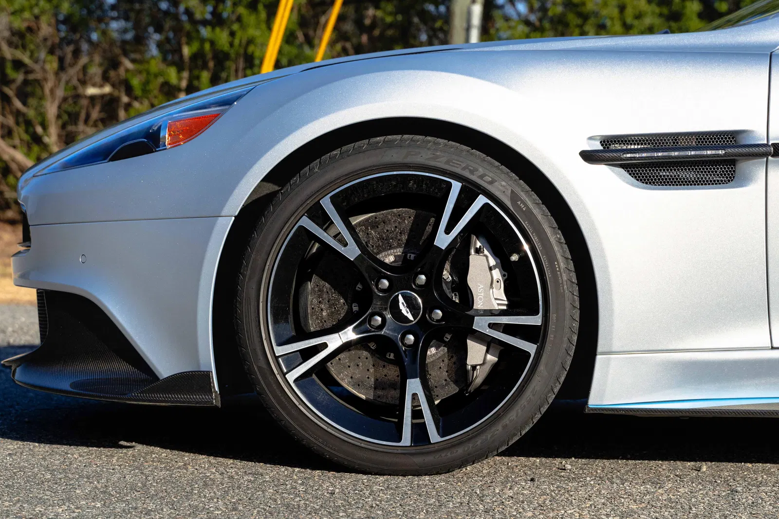 2018 Aston Martin Vanquish S Coupe - ~13,900 Miles, 580-hp V12, Full Graphics Pack, Unmodified