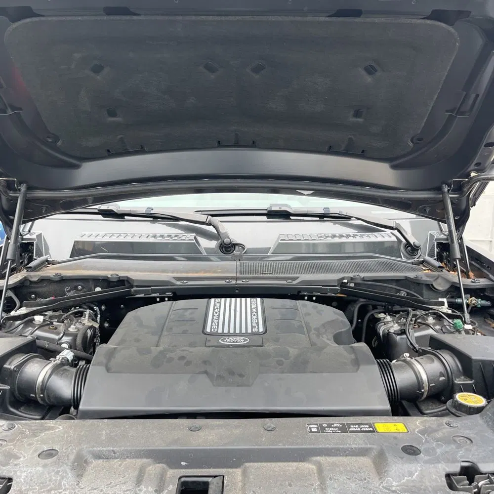 2025 Land Rover Defender 110 V8 P525