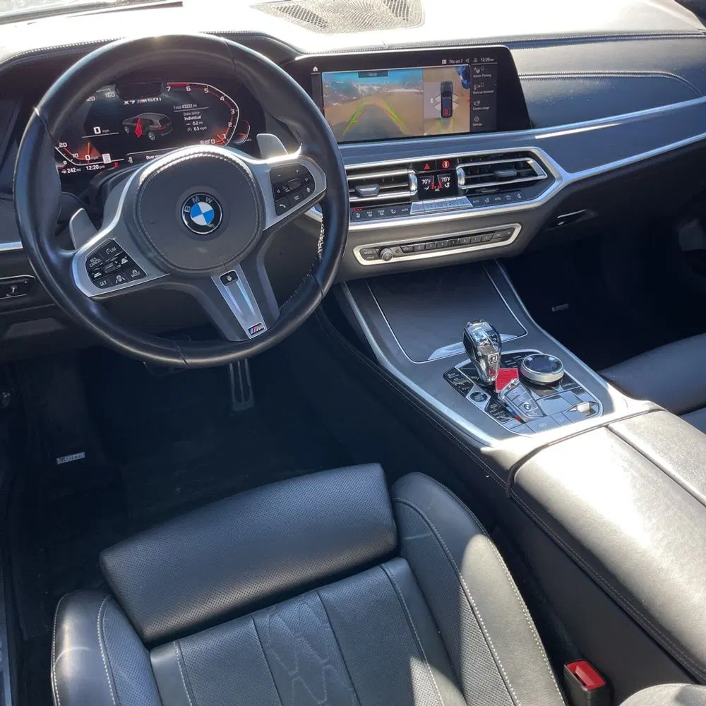 2022 BMW X7 M50i