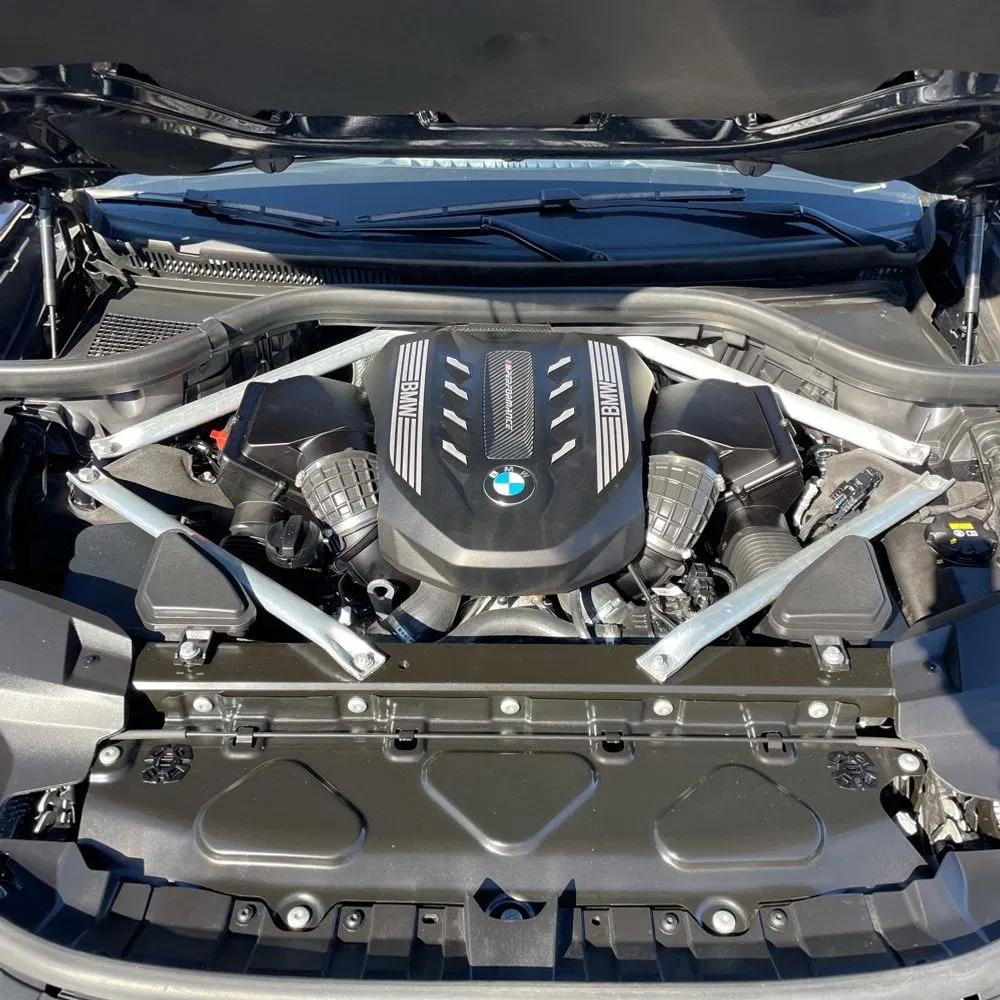 2022 BMW X7 M50i