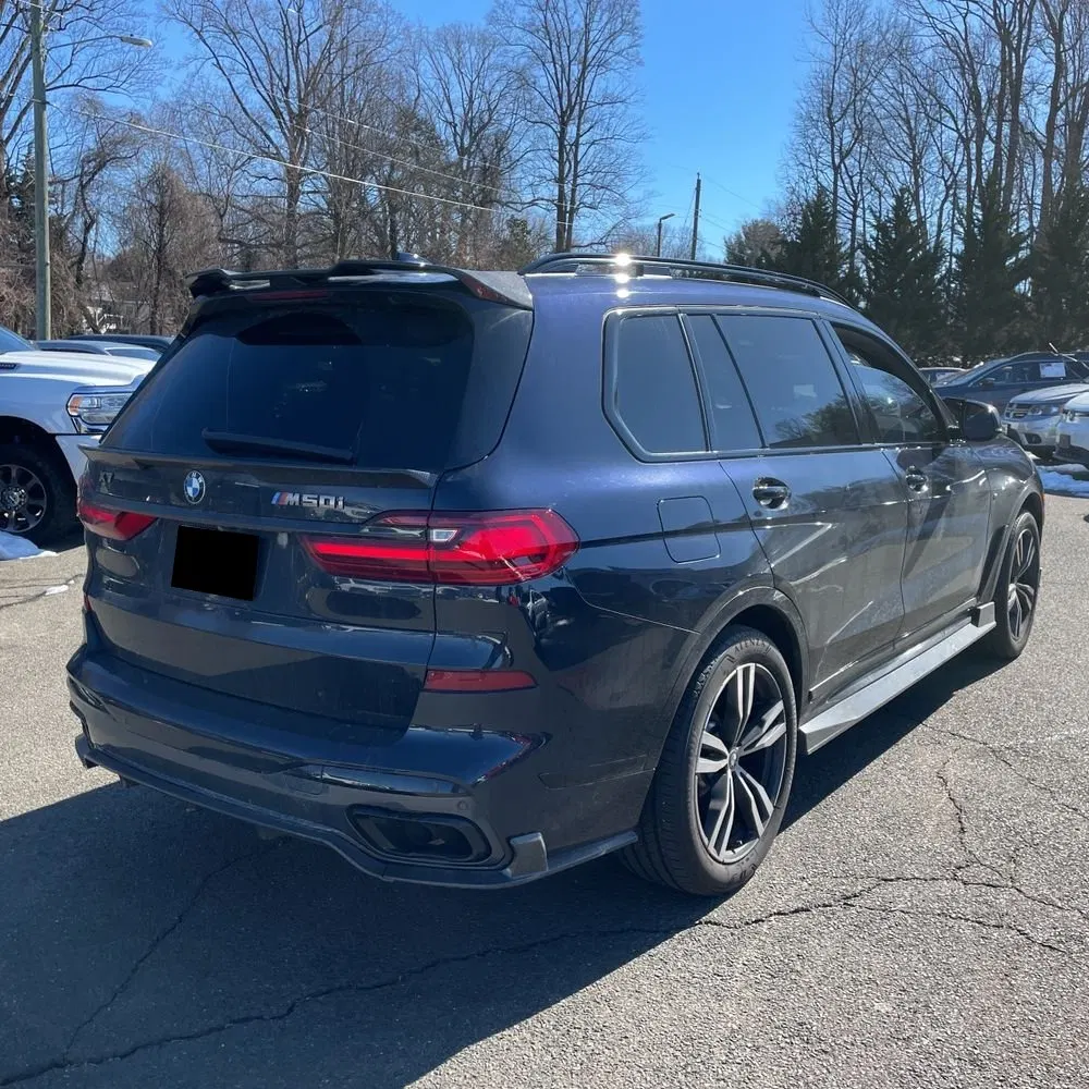 2022 BMW X7 M50i