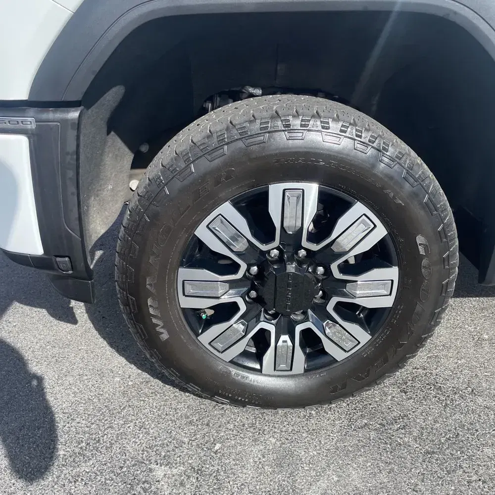 2024 GMC Sierra 2500HD Denali