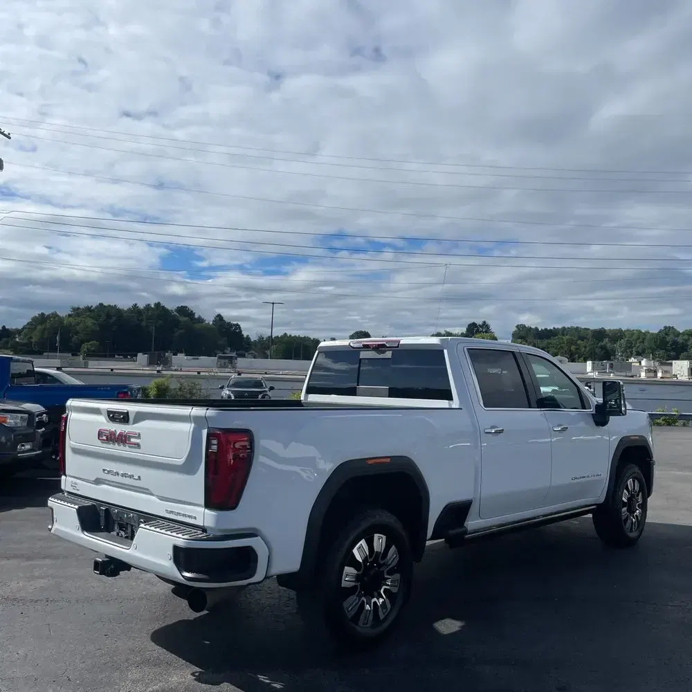 2024 GMC Sierra 2500HD Denali