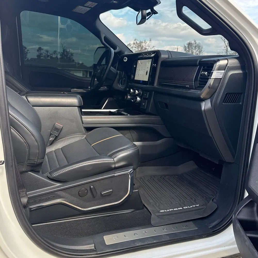 2023 Ford F250 S/D Platinum