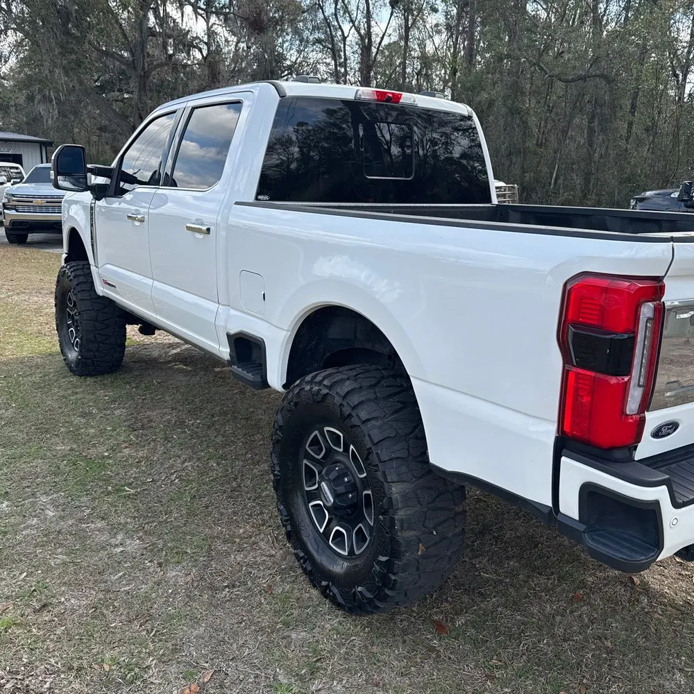 2023 Ford F250 S/D Platinum