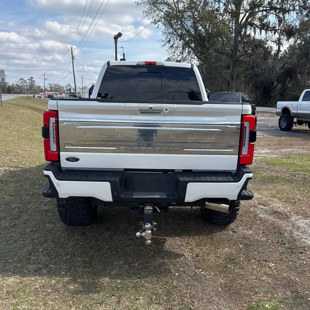 2023 Ford F250 S/D Platinum