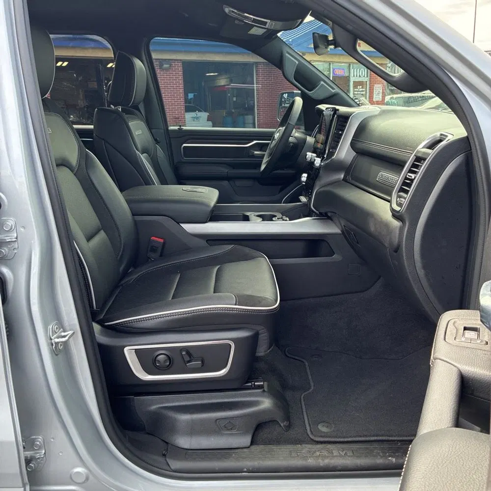 2026 Ram 1500 Laramie Crew Cab 4x4 5'7" Box