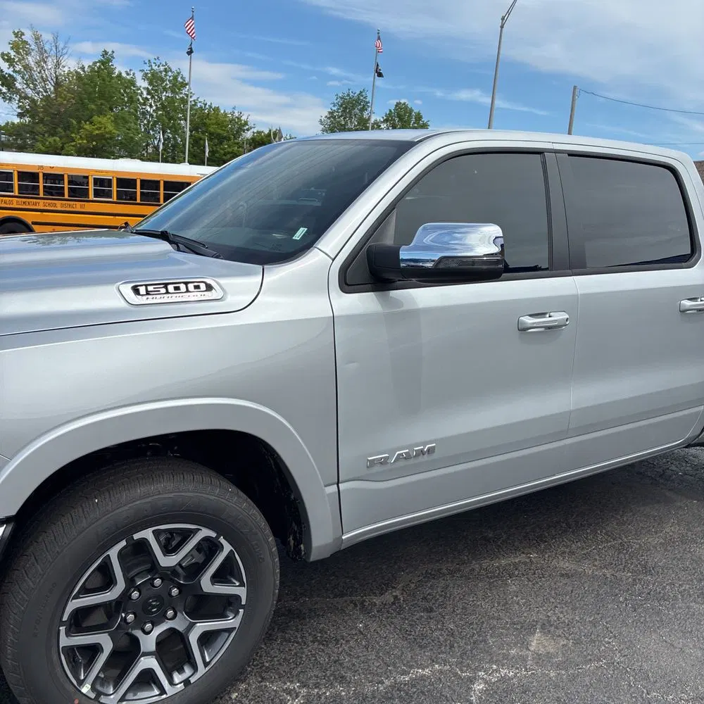 2026 Ram 1500 Laramie Crew Cab 4x4 5'7" Box