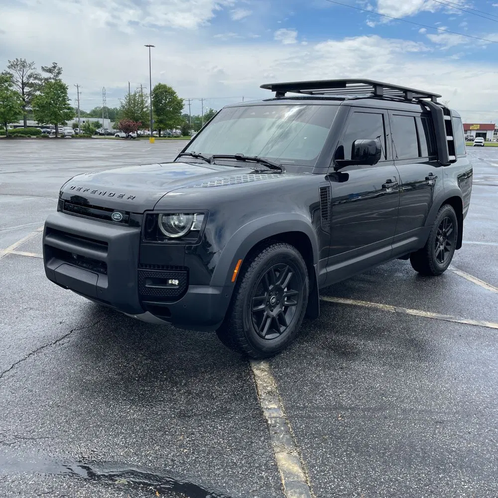 2023 Land Rover Defender 130 SE